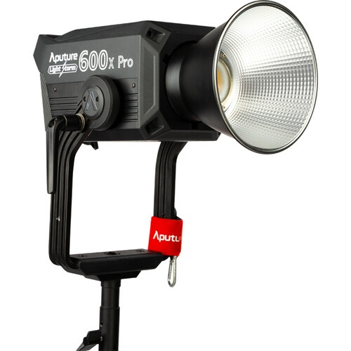 Light Storm 600X Pro Kit